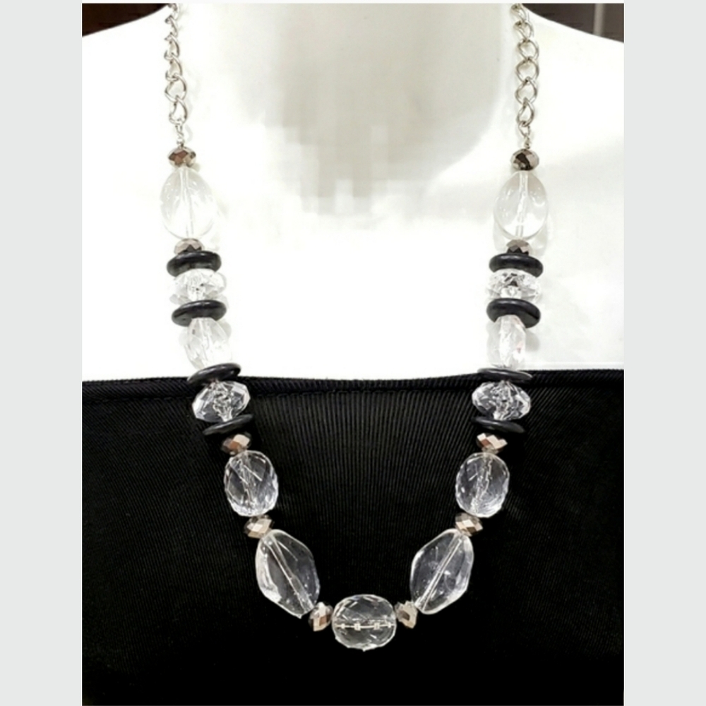 NEW Elegant Crystal Statement Necklace Set